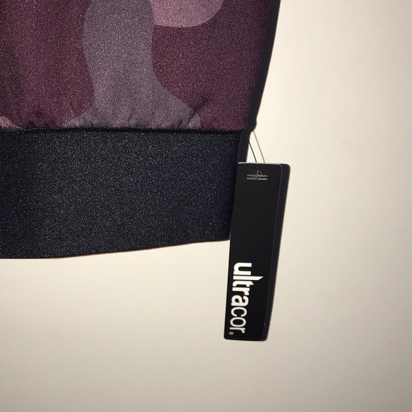 Ultracor Crop Top - Picture 3 of 3